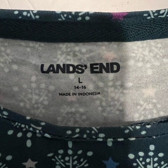 Lands’ End Christmas Tree Long Sleeve - Picture 4 of 10